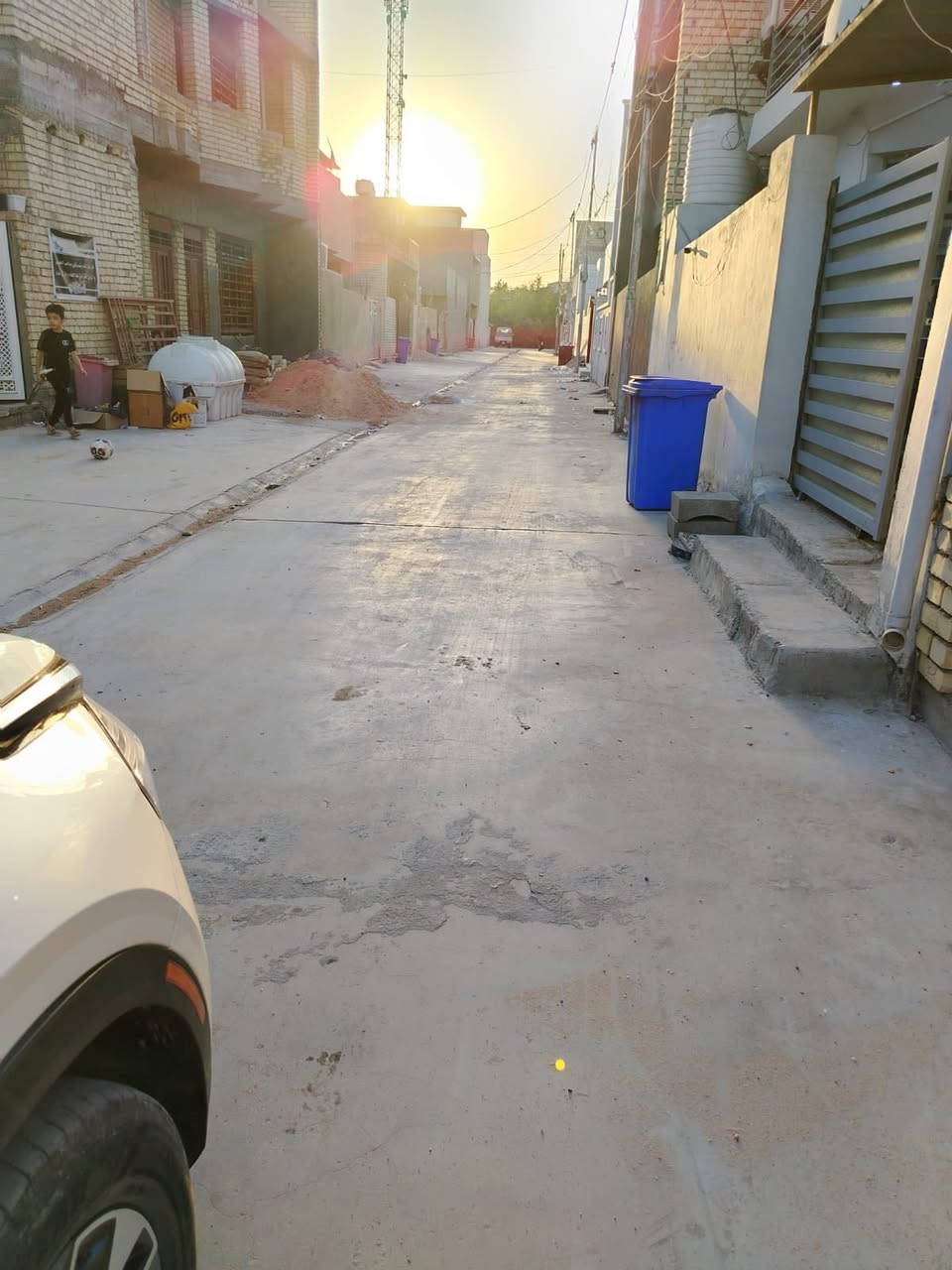 السلام عليكم قطعه ارض زراعي 100متر خلف كليه السلام كامله خدمات الواجها 5نزال20 كامله خدمات سند 25 (قرار محكمه+تعهد+تحويل مباشر من صاحب العقار +مكاتبه+سند25) السعر 30مليون 
لاستفسار ***********📞
