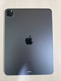 آيباد برو M1 • ١١ انش • بطارية ٩٠٪