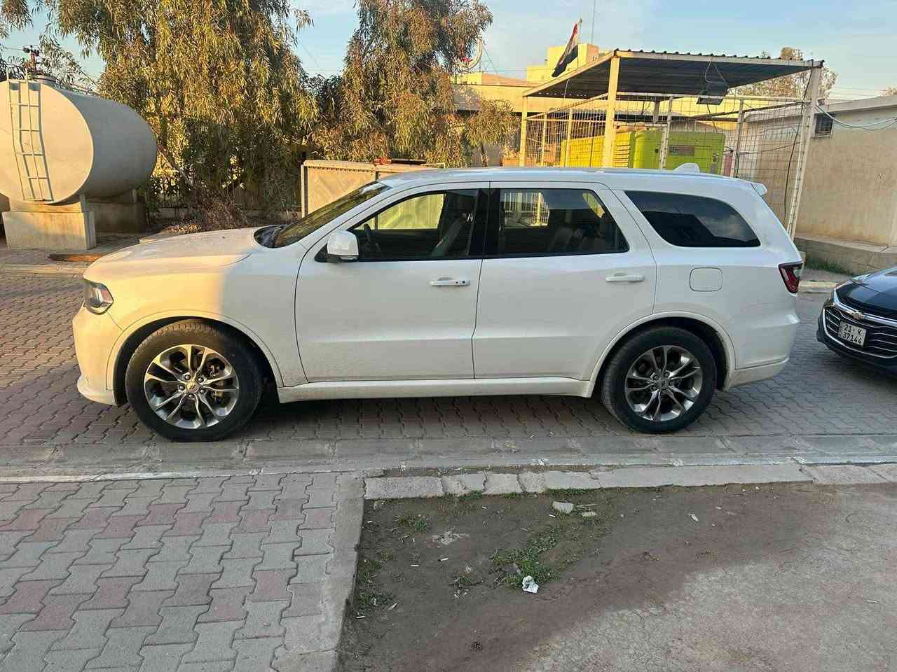 السلام عليكم
للبيع 
 دوج دورنكو 2019 GT
سياره كلين بدون حادث بدون قطرة صبغ 
ماشية 103 ميل
رقم سليمانيه باسمي 
المواصفات ⤵️⏬
بصمه تشغيل وابواب  وتشغيل عن بعد -
  والكشنات الاماميه تحكم كهرباء 
-تدفئه الكشنات الاماميه  والخلفيه 
حساسات خلفيه مع كامره دواره 📷
-وقوف ذكي عند الرجوع للخلف ووجود جسم غريب 
كشن السائق خزن ميموري 
حجم المحرك 3.6 
سي دي مع بلوتوث مع اواكس 🔊
النقطه العمياء في المراة-شفتات ستيرن تحكم سرعة 
تحكم ستيرن جهتين 
تبريد ثلاث قطع امامي و وسط و خلفي ❄️
اكو بعد مواصفات
ادامة كاملة دهن اصلي بانزين كله محسن اخليلهة
السعر الطلوب (230$) ورقه بيهة مجال 💵💸
المكان كركوك 
 رقم  الهاتف *********** 📱 كركوك, العراق
