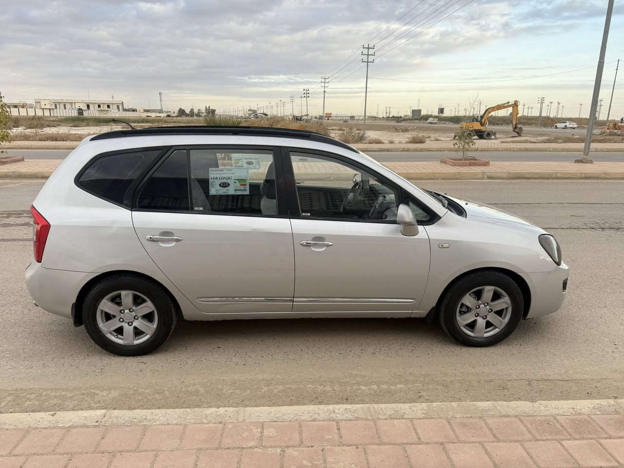 يالله السلام عليكم ***********  كيا رندو موديل ٢٠٠٨ وارد أمريكي حادث جاملغ امامي محرك ٤ سلندر ٢٤٠٠ رقم بغداد دولي تحويل مباشر سيارة حلوة وجاهزة كير محرك تبريد تدفئة حدادية التفاصيل بالسونار داخل الصور شاشة كامرة كشنات تدفئة وتبريد تحكم ستيرن جهتين قطعتين تبريد السعر  ٩٥   وبيها مجال جدآ بسيط بيع نقد او مراوس حسب القناعة *********** رجاءً الشراي يتصل مايعجبك المنشور تكدر تعبره وتعليقك يعكس أخلاقك مكاني الأنبار الرمادي
