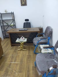 غراض مكتب • للبيع