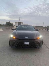 Toyota CAMRY 2025  السعر210 كامري دخول جديد Le  لون اسمنتي  عداد السيا...
