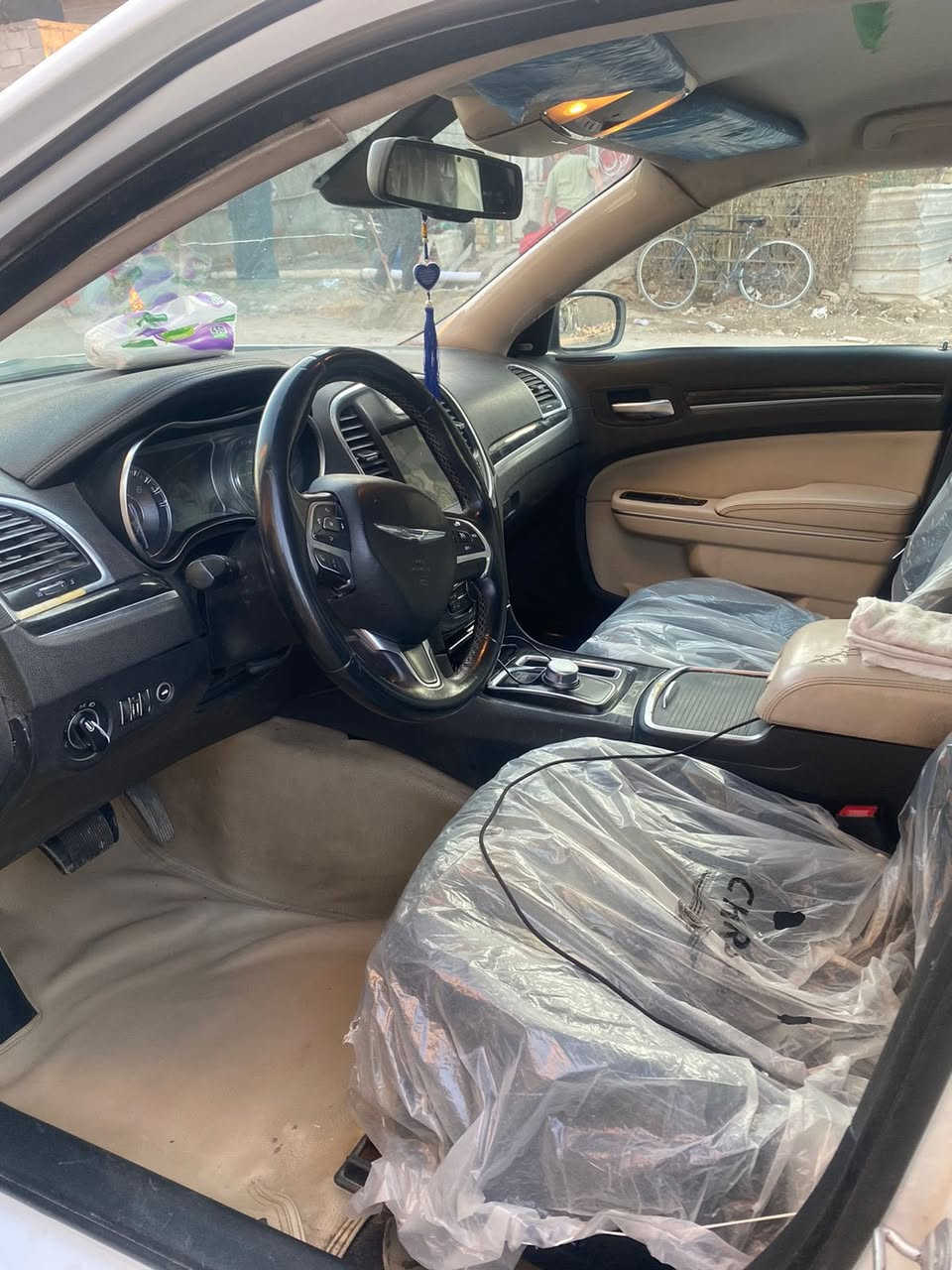 سلام عليكم شباب سياره للبيع مديل 15سياره مصبوغه صبخ حزام ما ريد تفاشل وياكم المكينه 6 مكفوله لا تبخير ولا تنقيص سنويه 26بشهر ال5تنتهي سعر 145وبيه مجال حك الجيه العنوان بغداد مدينت صدر لاستفسار عله هاذ رقم ***********
