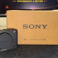 للبيع كاميرا Sony FX3A أحدث إصدار بحالة ممتازة جداً جدًا 100‎%‎،، ميحت...