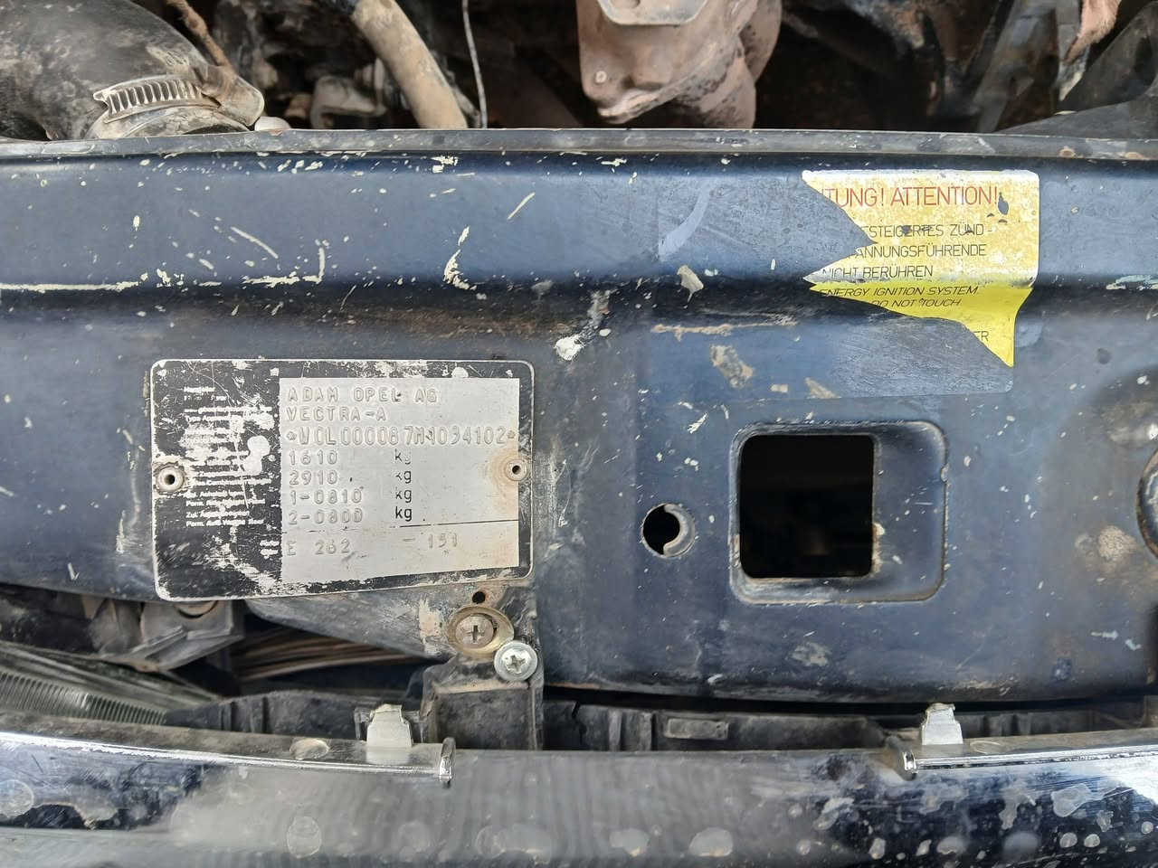 سلام عليكم ابول فكترا موديل 91سيارة بلدية صدر امامي وخلفي نضيفات مكينة بيهة خيط تبخير بدايتة كهربايتهة شغالة بيهة خياس بل دوسة سنوية مالتهة صاقطة سنة بشرط لتحويل مكاني بغداد لتاجي ***********متواجد عل وساب
