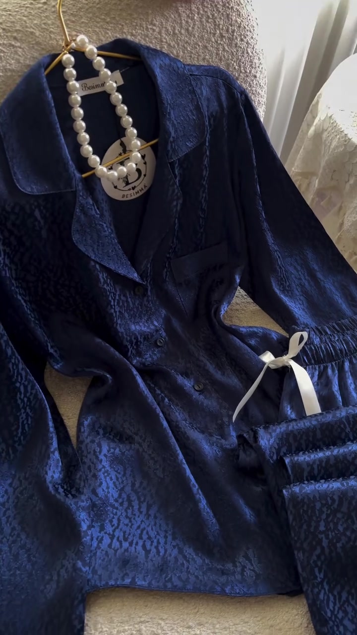 ⁨	⁨	⁨	⁨	⁨	⁨	⁨	⁨	⁨	⁨	⁨	⁨	بجامه قماش جاكار ردن طويله
السعر/٣٨
القياسات/m. L. xl. xxl قالب راهي‼️⁩⁩⁩⁩⁩⁩⁩⁩⁩⁩⁩⁩⁩


**إذا كنت صاحب هذا الإعلان وتريد حذفه لأي سبب، رجاءا أرسل رسالة إلى الدعم الفني**