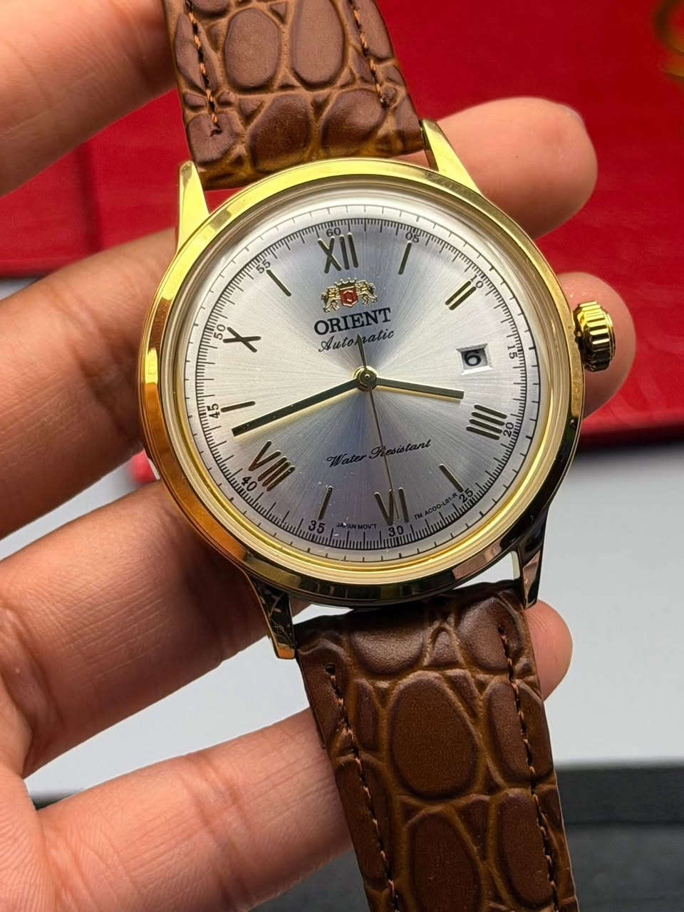 السلام عليكم شباب وصلتني هاي الساعه وهاي مكينتها ع النبض تشتغل بدون باتري وجلدها طبيعي لا تكسرون بيها حته رقم الوكاله موجود بيها


**إذا كنت صاحب هذا الإعلان وتريد حذفه لأي سبب، رجاءا أرسل رسالة إلى الدعم الفني**