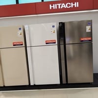 ثلاجة هيتاشي • حجم ٢٦ • بابين