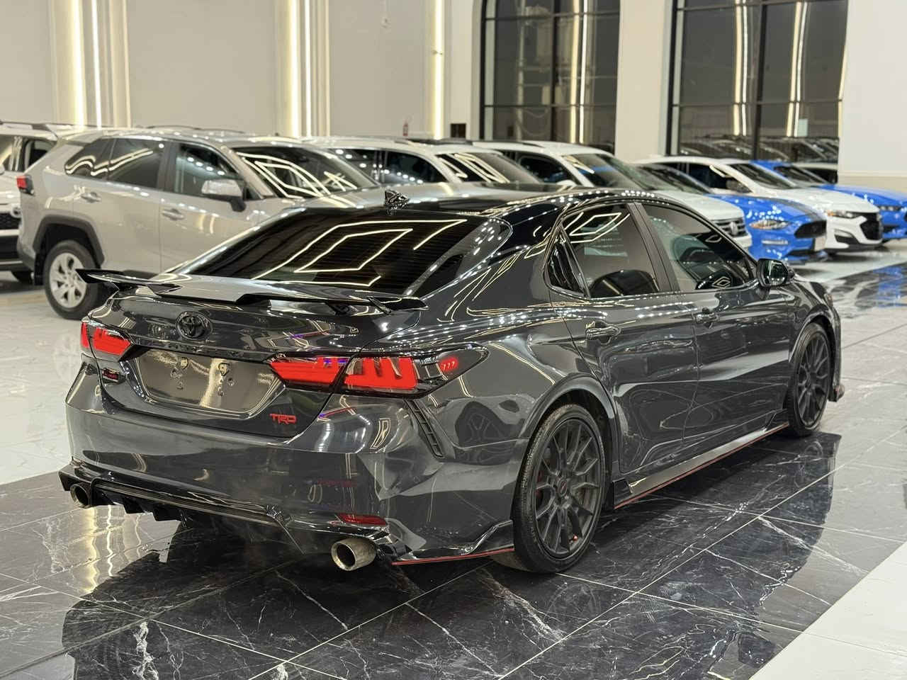 𝟐𝟎𝟐𝟑 𝐓𝐎𝐘𝐎𝐓𝐀 𝐂𝐀𝐌𝐑𝐘-𝐓𝐑𝐃

تويوتا كامري (𝐓𝐑𝐃) موديل : 2023

اللون : سمنتي سقف اسود

عداد المسافة : 

حجم المحرك : V6 3.5L (6.سلندر)

ملاحظة السيارة : بونيد صبغ✅(جاملغ خلفي كاير امريكا)

 كافة الايرباكات سليمة %100

المواصفات : 𝐓𝐑𝐃

ابواب  بصمة
بصمة تشغيل 
تشغيل عن بعد (𝐑𝐄𝐌𝐎𝐓𝐄 𝐒𝐓𝐀𝐑𝐓)
شاشة كبير لمس
كــــاميــــرة
هاند بريك بصمة
اوتو هولد (𝐀𝐔𝐓𝐎 𝐇𝐎𝐋𝐃)
اوتو ستارت (𝐀𝐔𝐓𝐎 𝐒𝐓𝐀𝐑𝐓)
اوتو ستوب (𝐀𝐔𝐓𝐎 𝐒𝐓𝐎𝐏)
رادار امامي (تحديد مسار)
‏‎رادار جانبي (نقاط عمياء)
‏‎رادار خلفي (التحذير من الاصطدام)
‏‎حساسات خلفي 
نظام (𝐄𝐂𝐎)
نظام (𝐍𝐎𝐑𝐌𝐀𝐋)
نظام (𝐒𝐏𝐎𝐑𝐓)
مانع انزلاق+𝐀𝐁𝐒
تحكيم استيرن
كشنات جلد
كشنات كهربائي
تبريد لمس
تبريد مركزي
لايتات (𝐋𝐄𝐃) ليد عدسة زينون 
بكلايتات (𝐋𝐄𝐃) ليد
ويل كروم 

‏‎تفاصيل اكثر الاتصال علی ارقام التاليه  

‏ WhatsApp - Vibir

☎️ ***********

☎️ ***********

عنوان📍اربيل فرع ناقلات

معرض كاليفورنيا كارسCALIFORNIA Cars🇺🇸🇮🇶
