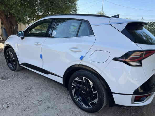 السلام عليكم للبيع سبورتج موديل ٢٠٢٣ فول مواصفات جي تي لاين معروفه ميحتاج اكتبهن ماشيه ٣٧ الف كم سيارة جديدة ع وضع الشركة اسبيرها منازل مكفولة من صبغ وتبديل بيها بارد بسيط بلباب الخلفي الايمن من جوه وما امبين ابد رقمها بغداد الجديد بأسمي وهزه جديده مكان سيارة بغداد جانب الكرخ سعرها ٢٣٥$ وبيها مجال بسيط للشراي ان شاءالله للاتصال ***********
