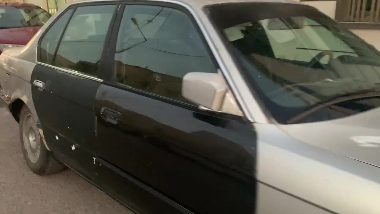 السلام عليكم . Bmw 730 i  1992 تعمير  . كير ومكينه بطه  الكير جديد والمكينه نظيفه والسياره دواخلهة كامله بس تترتب . السياره مكفوله وراعيهة موجود وكل شي اصولي . السعر قفل 20 ورقة والسياره رقمهة المثنى رقم جديد

مكاني بغداد  ( الكراده ) 
وهذا رقمي بي واتس اب 
الشراي هله بي

***********
