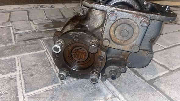 السلام عليكم 
للبيع طفشه كير سكانيا حجم 900 3×3 GRS ريتايدر اوربيه مكفوله ما مشتغله  
السعر ورقتين ونص $ 
العنوان البصرة ياسين خريبط 
***********
