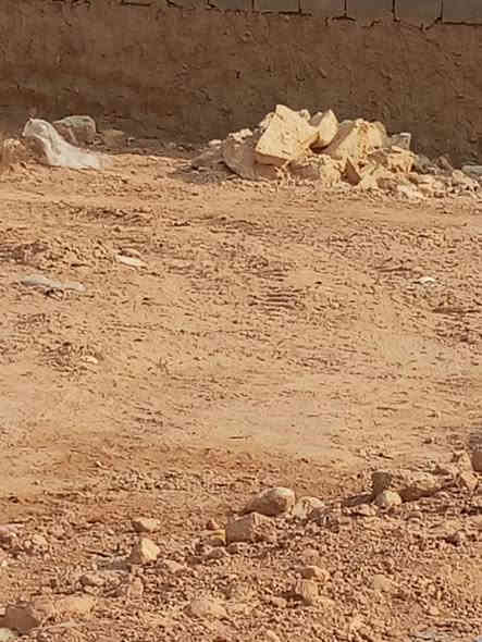 اهلنه قبل يگولونالعاقل يشتري تراب …..والجاهل يشتري سراب….قطعة البيع  مساحه 250متر  طابو صرف  القطعه    الواجهيه  10متر النزال 25 
متر   
مكان
 عين التمر
حي الجهاد     ومتوفر   خدمات ماء وكهرباء للاستفسار مراسلتنا ع سعر   الاتصال واتساب📳 
***********
