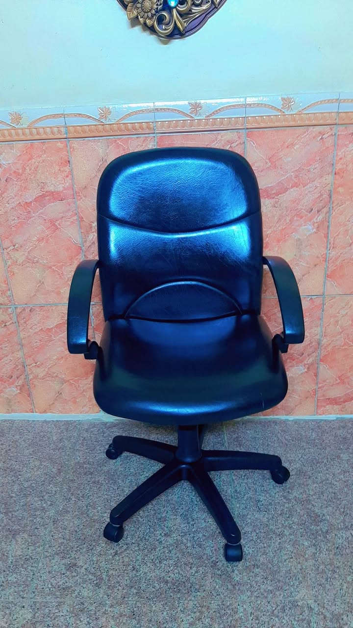 كراسي للبيع كل شخص يريد كرسي يجيب الصورة للخاص واني اعطية السعر...


**إذا كنت صاحب هذا الإعلان وتريد حذفه لأي سبب، رجاءا أرسل رسالة إلى الدعم الفني**