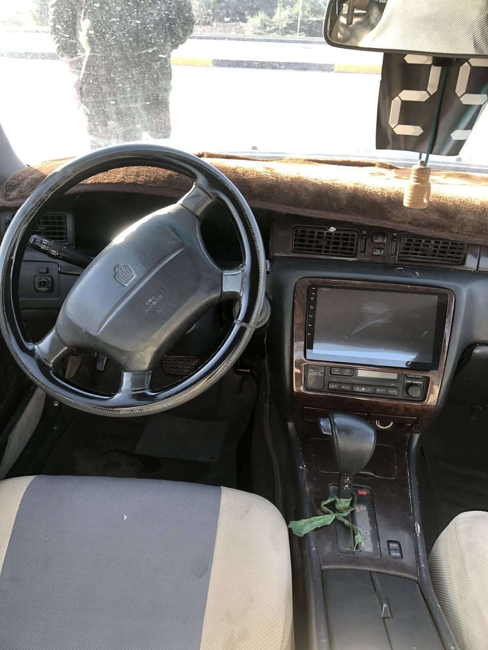 بسم الله الرحمن الرحيم. 

راس الثور موديل 1995 ،رقم البصره سياره مكفوله
مكينه وكير خير من الله 
السعر #السعر:65 وبي مجال
***********
