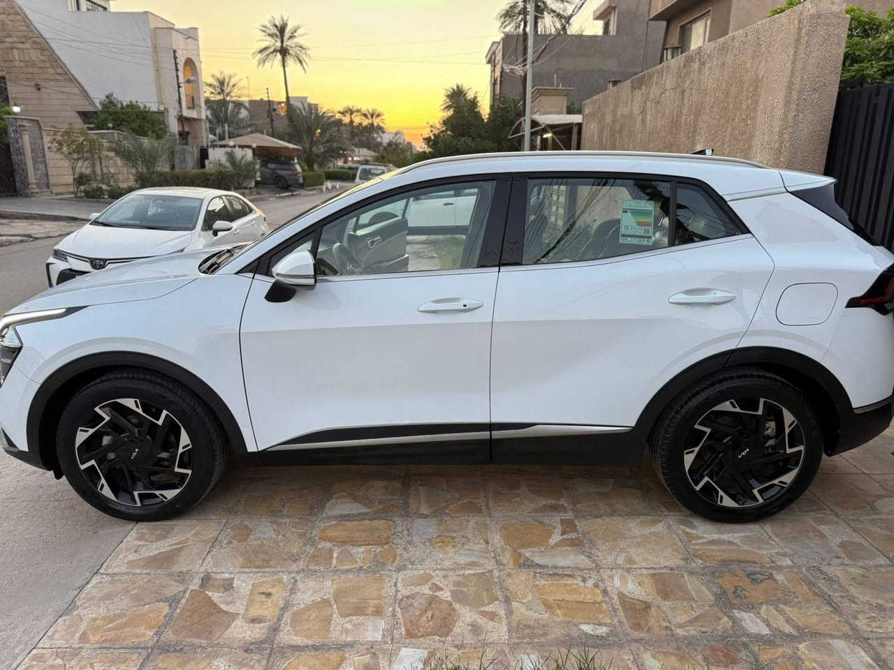 سبورتج موديل 2023
خليجي مكينة دوش 2000
سيارة كفالة عامه
ماشية 33 الف 
سيارة بأسمي مواصفات
الدولية تجي مرايات شفط شفتات استرين ويل جبير 
داخل بيجي 
مكان السيارة بغداد - المنصور 
السعر  218  ومجال بسيط
 للاستفسار ***********
               ***********
