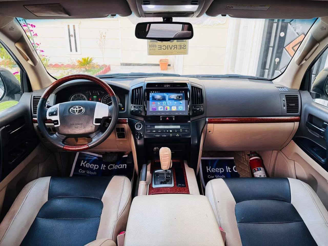 سلام عليكم ورحمة الله وبركاتة سياره الاندكروز سياره جديده وحلوه موديل 12سياره بيهء ضربه بصيطه بل بنيد 
سياره بيع مستعجل السعر خاص الستفسار الرقم ***********     ،،،،،، ***********
