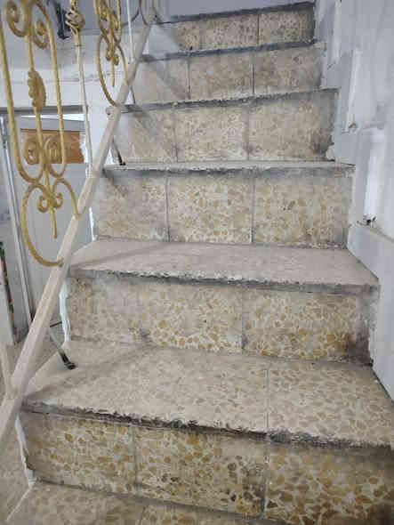 للبيع
بيت ١٠٠م امامي طابقين بناء نظيف  عكاده

سعر ١٥٥ بيه مجال قليل

يقع في صالحيه قرب مدرسة تبوك وقرب حسينة صاحب الزمان

داخل فرع عرض ١٠م

حاليا فارغ جاهز للسكن 

يحتوي طابق الأول على غرفه وصاله ومطبخ وصحيات داخليه وخارجيه واستقبال

طابق ثاني غرفتين فقط

موبايل للاستفسار ***********
