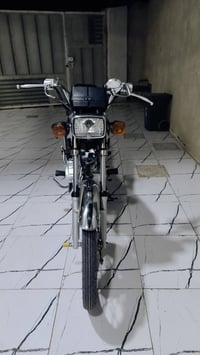 مكينة رابيدو • شاصي ممتاز • أوراق وكالة