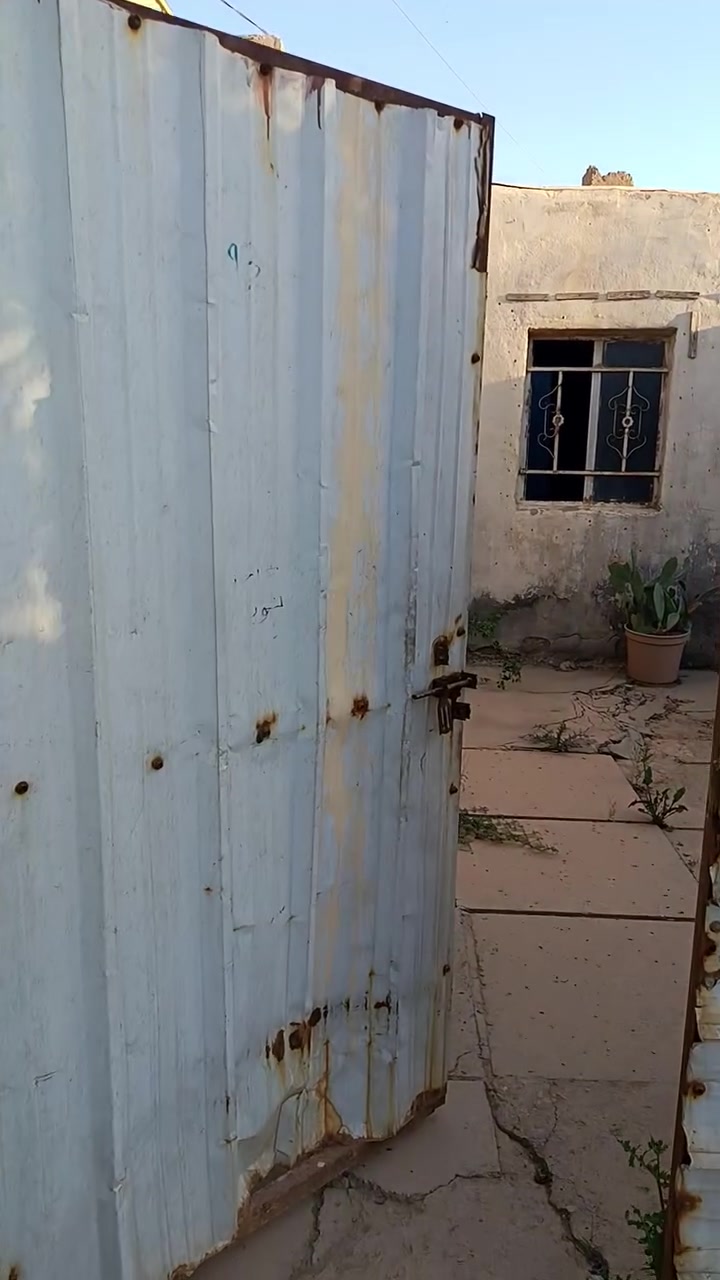 السلام عليكم 
بيت تجاوز للبيع قرب مركز شرطه الزعفرانية للاستفسار واتساب ***********
السعر 13 مليون وبي مجال
