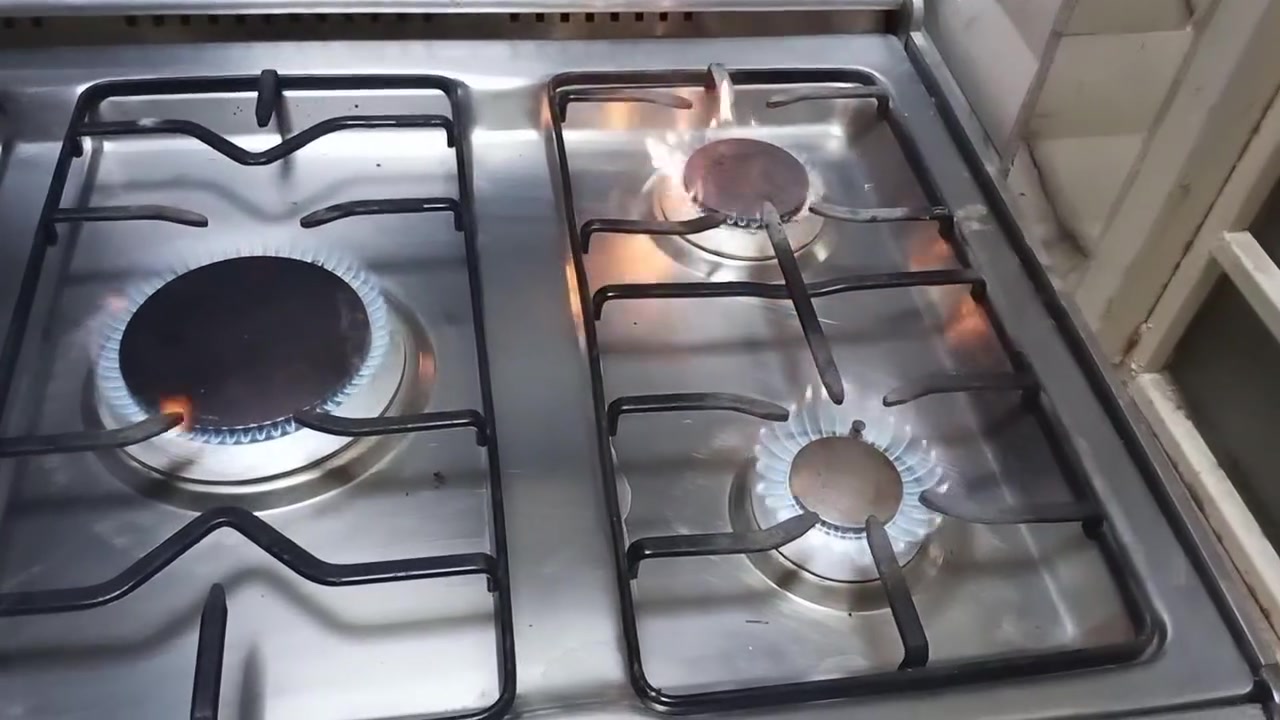 سلام عليكم طباخ ستيل مصري فريش خمس مشاعل وفرن


**إذا كنت صاحب هذا الإعلان وتريد حذفه لأي سبب، رجاءا أرسل رسالة إلى الدعم الفني**