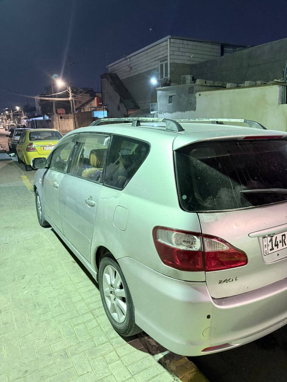 سلام عليكم ورحمة الله وبركاته
مبارك عليكم الشهر الفضيل شهر رمضان المبارك 
للبيع ابصم مديل 2004 اكرستال تو ويل رقم بصره تحويل مباشر سياره بسمي مكفوله من الكص ونقل جثه 
السياره بيها طخه بل جاملق الخلفي ومرجعه بارد كير ومحرك مكفولات حداديه ٪80 تخم تاير جديد سياره مال جناي السعر 120 وبيها مجال بسيط / البصره القبله  
رقم الهاتف *********** / ملاحظه ما متواجد على الفيس
