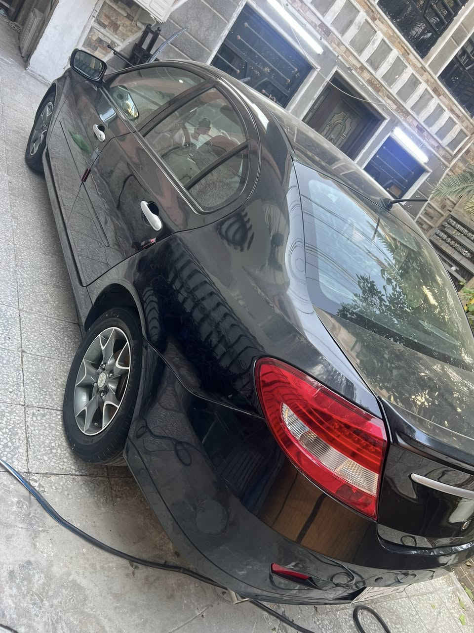 السلام عليكم ورحمة الله وبركاته
بروتون بيرسونا جنطه مو هاجباك موديل 2016 باسمنه تحويل ثاني يوم  صبغ جاملغ امامي وصبغ جاملغ خلفي من يم قبق البانزين 

تبريد شغال

صدر وتايرات امامي خلفي  جديد

شاشه وكاميره

السعر ٧٦ وبيه مجال للطيبين

العنوان بغداد العامريه 

رقم التلفون ***********
