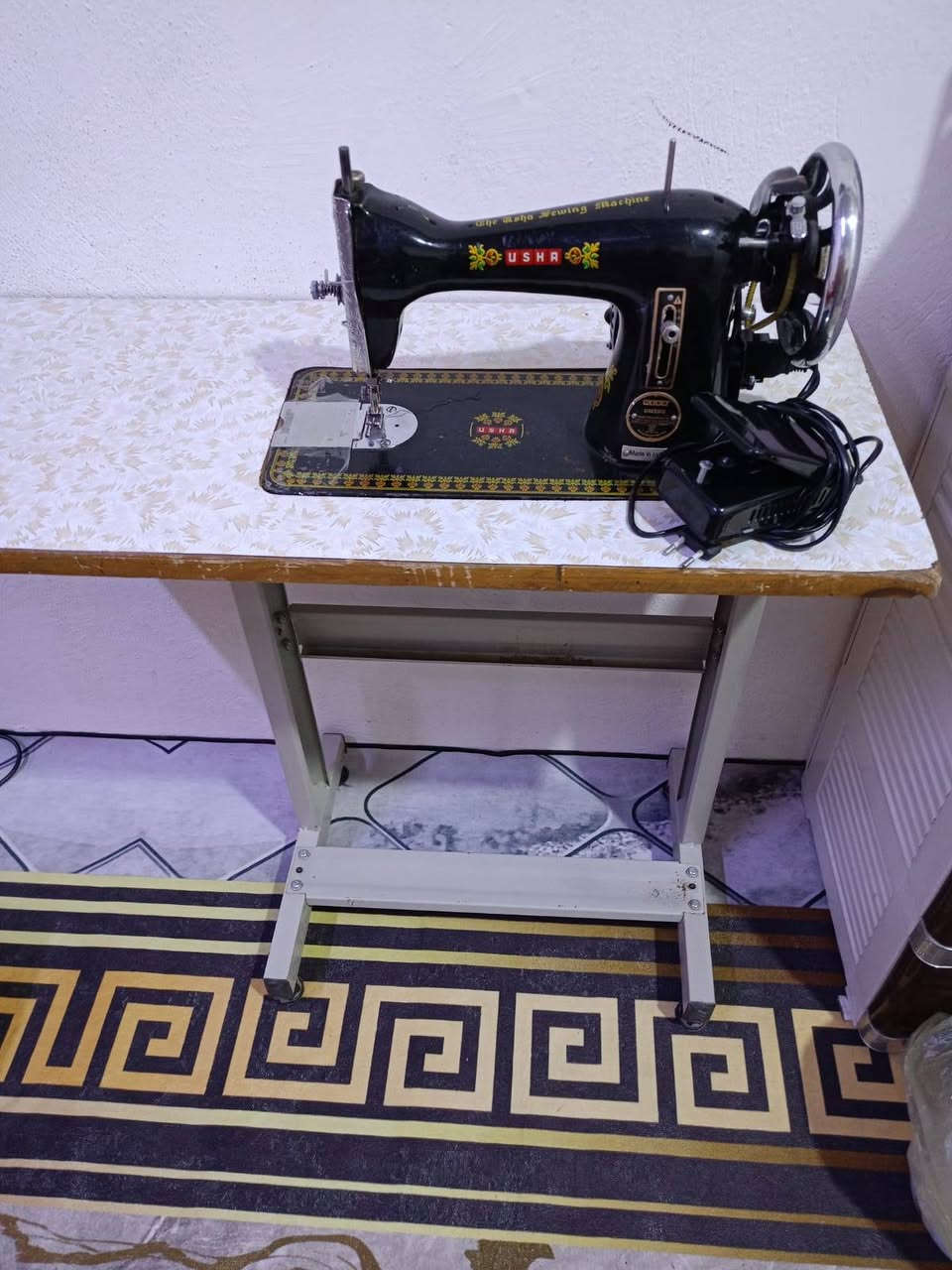 السلام عليكم مكينه نضيفه للبيع ب75وبيها مجال ودوشك ب20 مكاني البصره ***********
