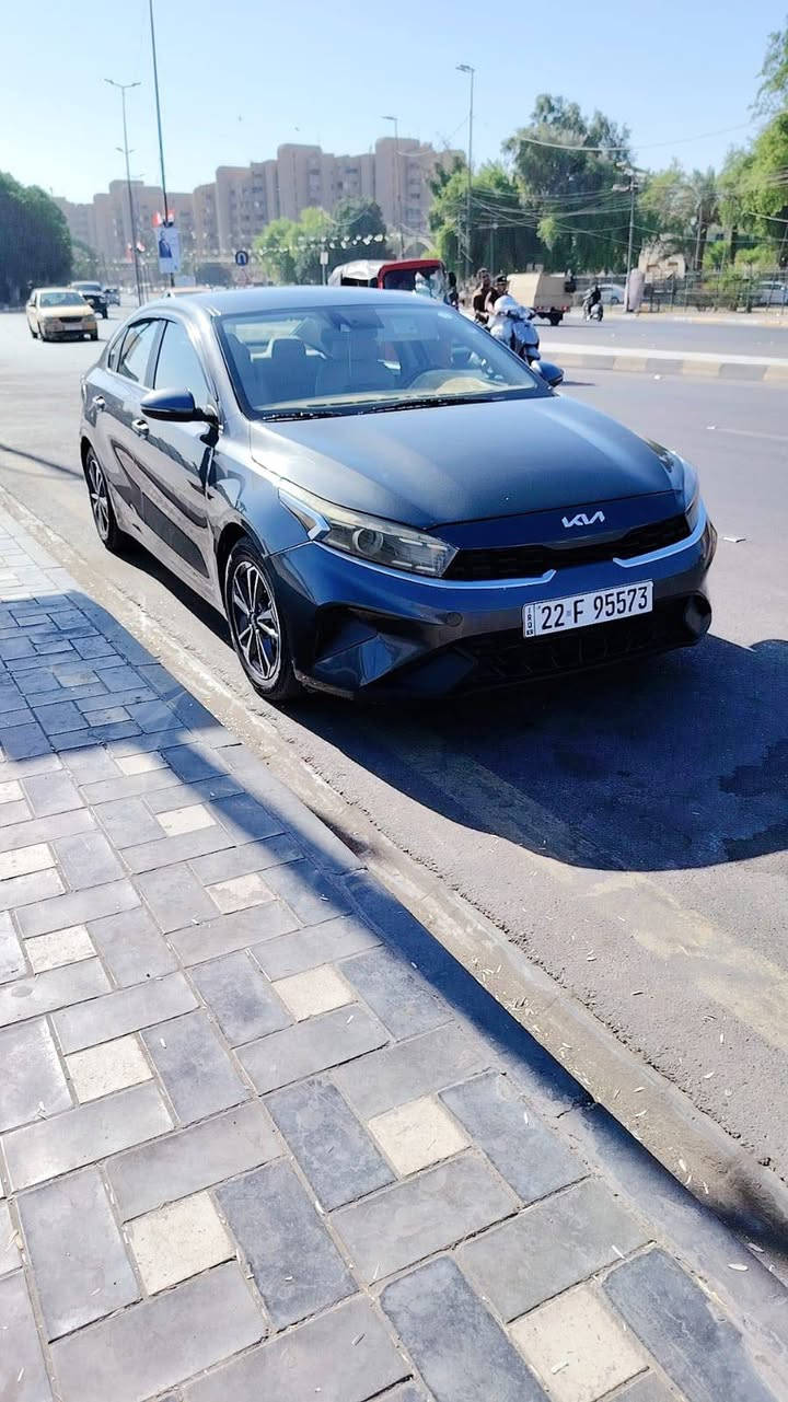سلام عليكم السياره للبيع كيا فورتي٢٠٢٣ رقم اربيل حادثهة مثل ماموضح بلصور +طختين صغار رايدلهن بارد كير محرك مكفولات مواصفاتهة اشاير مري شاشه رادارات جانبيه معروفه مواصفات الLXS السياره جاهزة ومابيها اي نقص السعر(١٣٨) العنوان بغداد حي الخضراء اتصال اوواتساب(***********)
