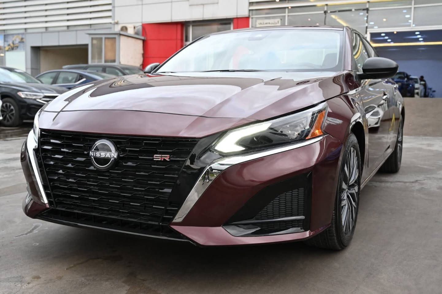 Nissan Altima SV 2025
نيسان ألتيما SV 2025 

وارد أمريكي 🇺🇸

⚙️محرك 4 سلندر 2.5L
🛞 سحب أمامي FWD

مواصفات SV 
🔴 شاشة تدعم Apple CarPlay, Android Auto

🛡أنظمة السلامة ومساعدة السائق 
🔻نظام NISSAN SAFETY SHEILD 360 تشمل :
🔸️فرمله طوارئ تلقائية 
🔸️نقاط عمياء
🔸️نظام تحذير من الخروج ع المسار 
🔸️نظام فرملة تلقائية عن الرجوع 
🔸️كاميرا خلفية 
🔸️نظام تنبيه من حركه المرور الخلفية 

ماشي 6 ألف فقط ✅️

مكان السيارة أربيل شارع١٠٠ 

السعر 14.800💲  

للإستفسار 
*********** إتصال أو واتساب 

#نيسان #ألتيما #للبيع
