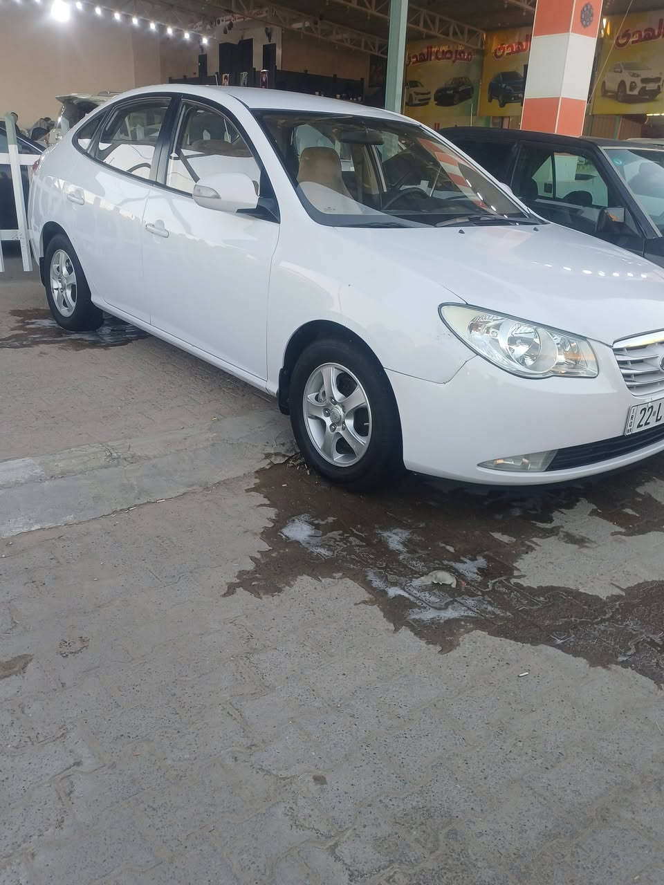 السلام عليكم لبيع النترا ٢٠١١ السيارة بيه  صبغ بنيد  فقط وبيه باردات السيارة كير مكينه شرط مامفتوحات حداديه خير من الله رقم انكليزي اربيل السعر١٠٦ ويبه مجال مكان السيارة  نجف كوفه للإستفسار الاتصال على الرقم ***********
