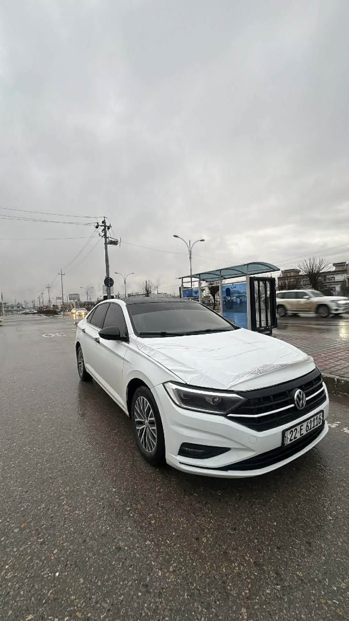 جیتا ٢٠١٩ S
مواسەفات.،
کارپلەی 
ئۆتۆ هۆڵد 
حەساس 
تراکشن 
برێک بەسمە 
تەحدید سورعە
سەیارەکە ٢ پارچەی بۆیاغە بەبێ ناو بۆنید و چەمەر تەنانەت بەدەنەشی هیچی پێوە نیە .
ئێرباگ سوکان سیستم داشبۆرد بەشەرت .
سەیارەکە زۆر خزمەت کراوە و جوانکاری بۆ کراوە تەنها ٦٠.٠٠٠مایڵ ڕۆشتووە گێڕ و مەکینەی بەشەرتی کرانەوە و سەوت و بوخار
 مەکینە ١٤ تۆربۆ مەرغوب ،
هیچ خەلەلێکی نیە سەنەوی نوێیە .
ژ.م :*********** 
📍ڕانیە رانية, السليمانية
