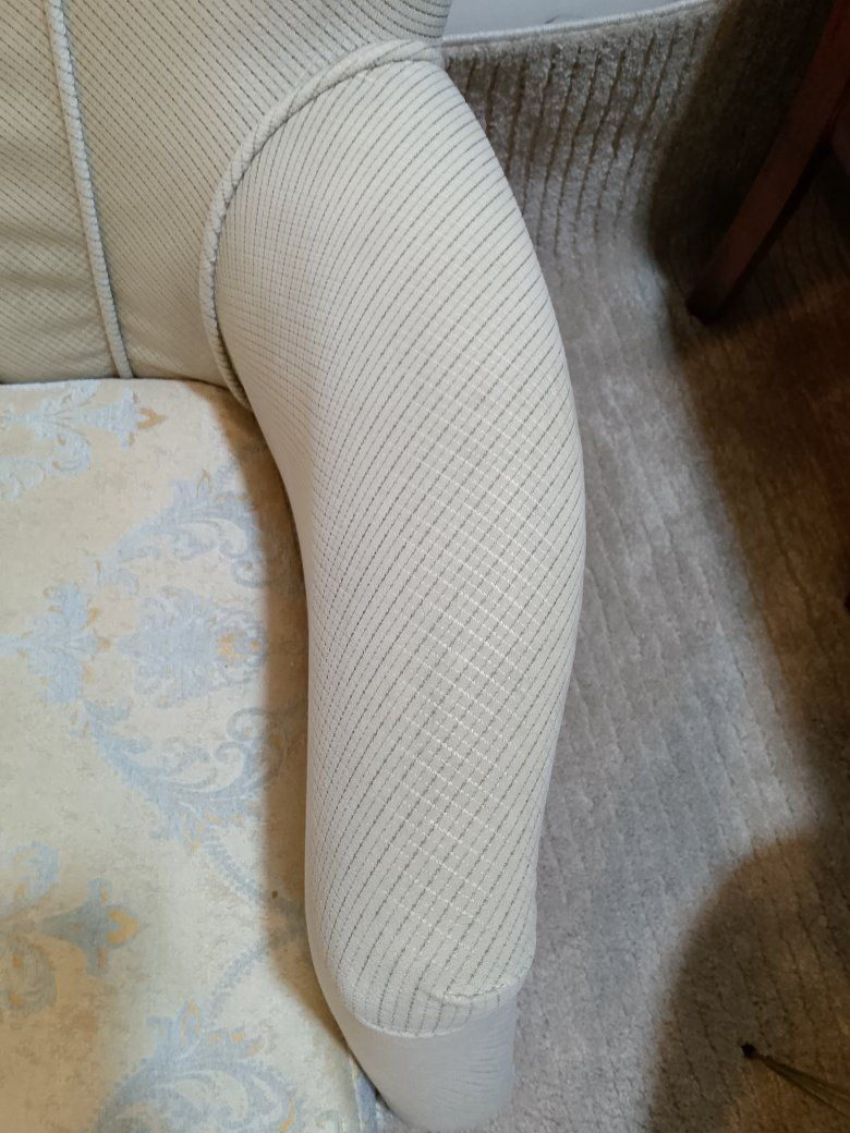 مرحبا بيع تخم متكون من 8 مقاعد قطعتين 3 نفرات وكراسي 2 السعر المطلوب 300 الف


**إذا كنت صاحب هذا الإعلان وتريد حذفه لأي سبب، رجاءا أرسل رسالة إلى الدعم الفني**