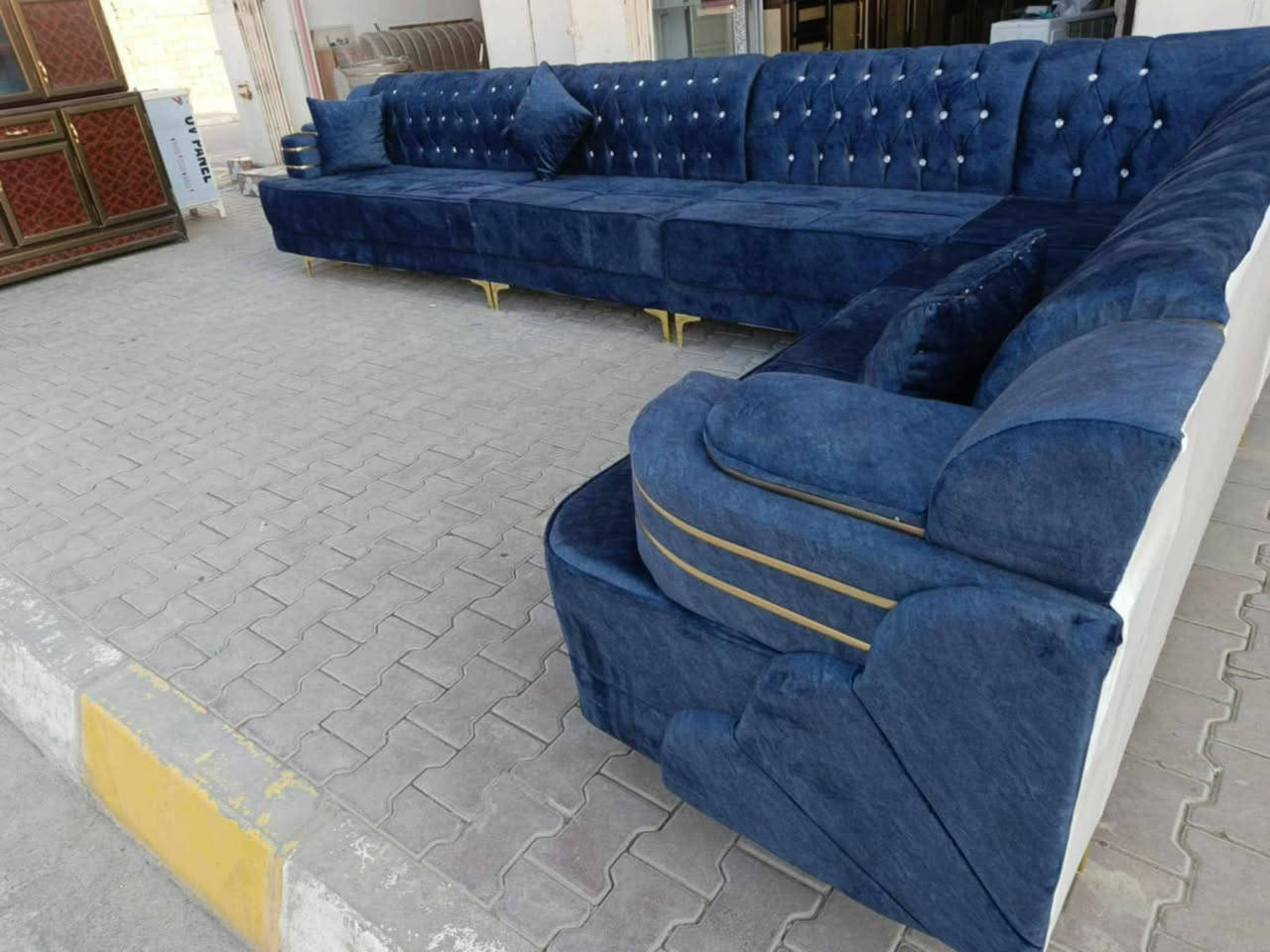 بدال_450_صار_400 ✌️
عرض خاص. #400_الف
#معرض_حمودي_للاثاث
11 نفر 5 قطع_7 متر  ضمان 10 سنه شرط بلوك اسود سفنج طبي ضغط عالي يوجد توصيل وتبديل المستعمل بالجديد ناخذ حته الي بي اضرار واهلا وسهلا بالجميع 
#بدال_450_صار_400 فقط
#معرض_حمودي_للاثاث 
 العنوان...... تكريت
 الزهور  خلف قاعه الشهيد ليث مقابل معهد الفنون الجميلة 
معرض حمودي
*********** اتصال او وتساب
*********** اتصال واتساب
سيد عطيه احمد سيد
