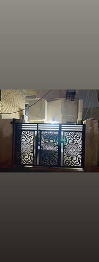 في منطقة الشعب حي البساتين دار للبيع طابو ملك صرف مساحة 112   واجهة 5 ...