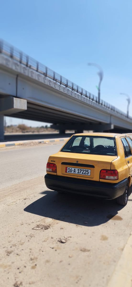 السلام عليكم سايبه مديل 2017سياره مكينه وكير وحداديه وتخم تاير جديد رقم قادسيه نكليزي كهربائياته سنتر لك كله شغال تبريد ميشتغل فقط السعر 33 وبيه مجال بسيط مكان سياره ديوانيه الرقم ‏‪***********‬‏
