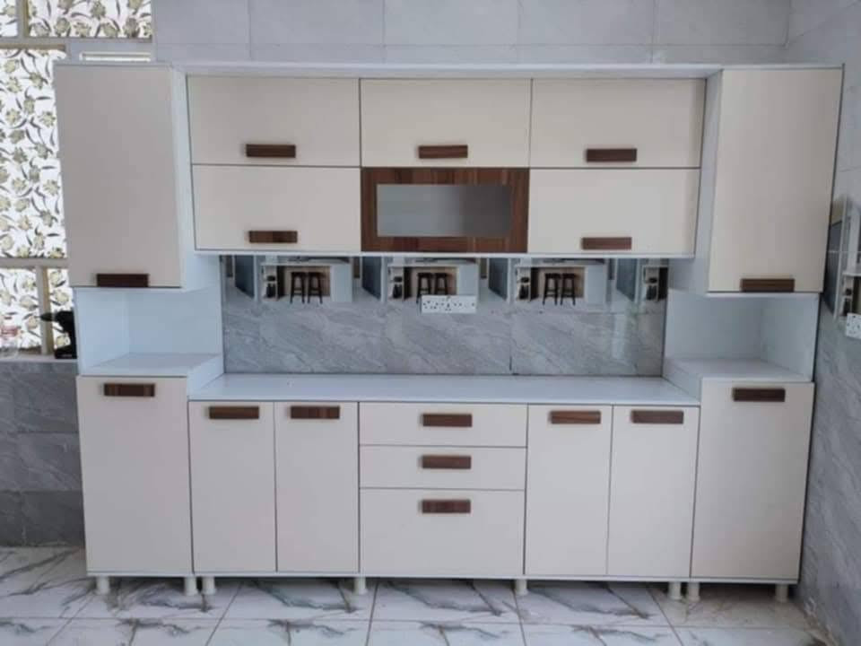 يتوفر لدينا 
مطابخ يكون سعر المتر دبل ملحق معه مرمر طبيعي كوارتز 450دولار سعر المتر
واذا مطبخ ملحق واحد 180دولار سعر المتر
والخشب mdf


**إذا كنت صاحب هذا الإعلان وتريد حذفه لأي سبب، رجاءا أرسل رسالة إلى الدعم الفني**