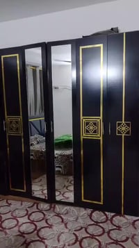 مستعجل • غرفه اخشاب