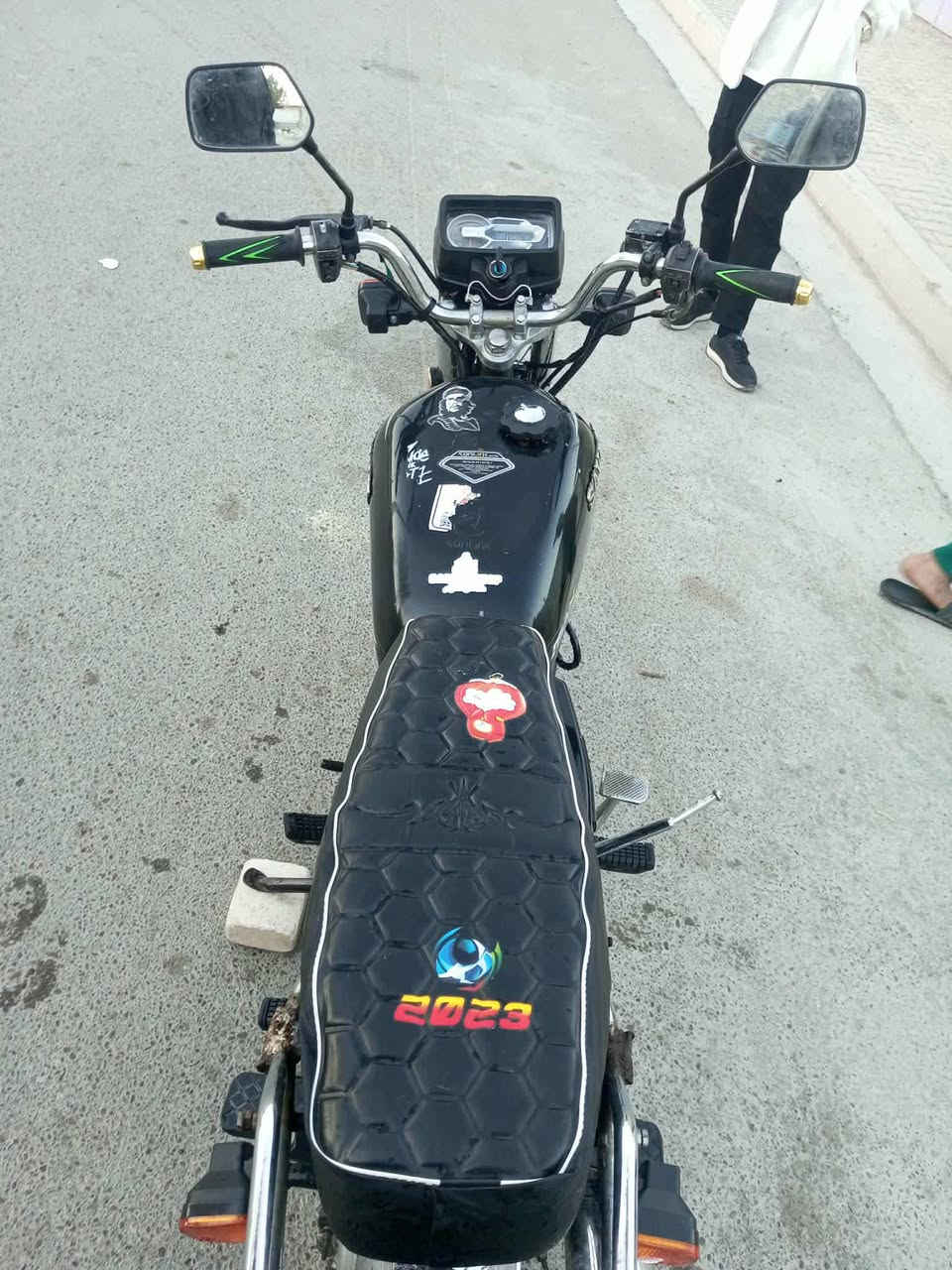 اسلام عليكم دراجه للبيع سفان موديل 22 اوراق اصوليه دراجه نضيفه أو حلوه شلعه أو معدل مكان محموديه كلهه شغاله الشراي يتصل ***********
*********** اتصل السعر 475 أو بي مجال
