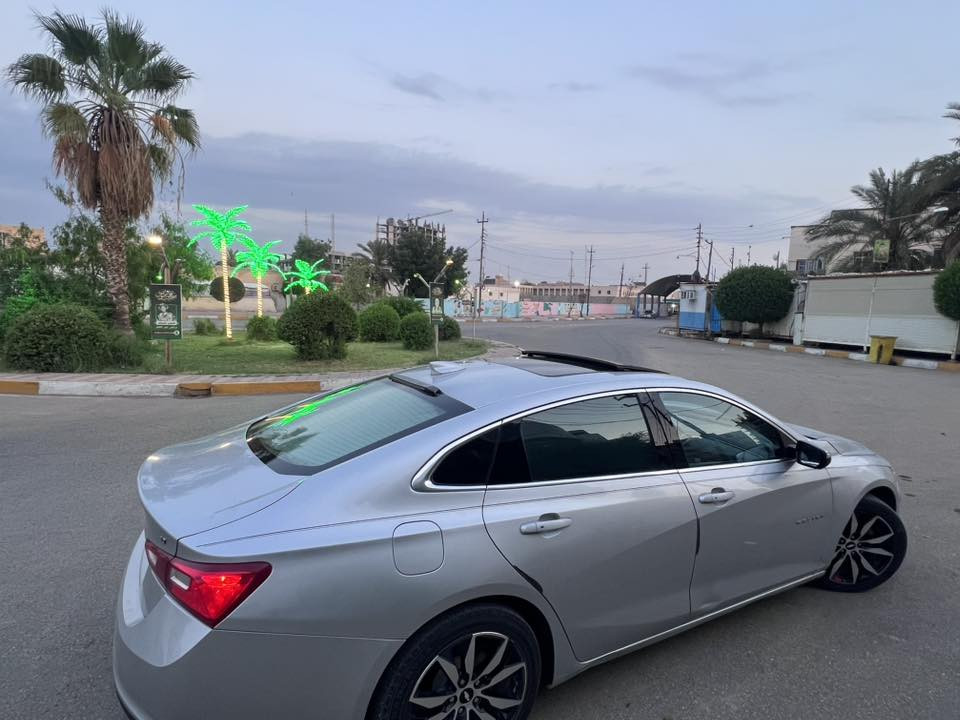 🟣 ماليبو 2018  LT2  فئة الفول  البنوراما
▪️بصمة , تشغيل عن بعد , ابواب بصمة 
▪️ كشنات جلد + كراسي كهرباء + تدفئة ، 
▪️شاشة لمس
▪️نظام auto stop
▪️تبريد قطعتين 
🔘كاميرا دوارة خلفية 
    حادث سطحي خفيف موجود بالصور 

▪️وبعد بقية مواصفات الLt2 المعروفه ماذاكرهن 
 
▪️السعر 118 ورقة بيها مجال
▪️هاتف/***********
