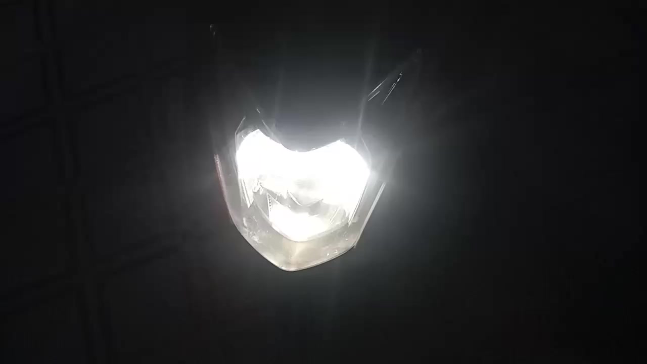 دراجة كامله اي شي مابيها كهربائيات كلهن شغال بس امجفت مره وحده تجفيت صحيح شلعه معدل كال امراوس أو بيع 
سعر.٣٥٠وبيها مجال حك الجيه المكان رمادي


**إذا كنت صاحب هذا الإعلان وتريد حذفه لأي سبب، رجاءا أرسل رسالة إلى الدعم الفني**