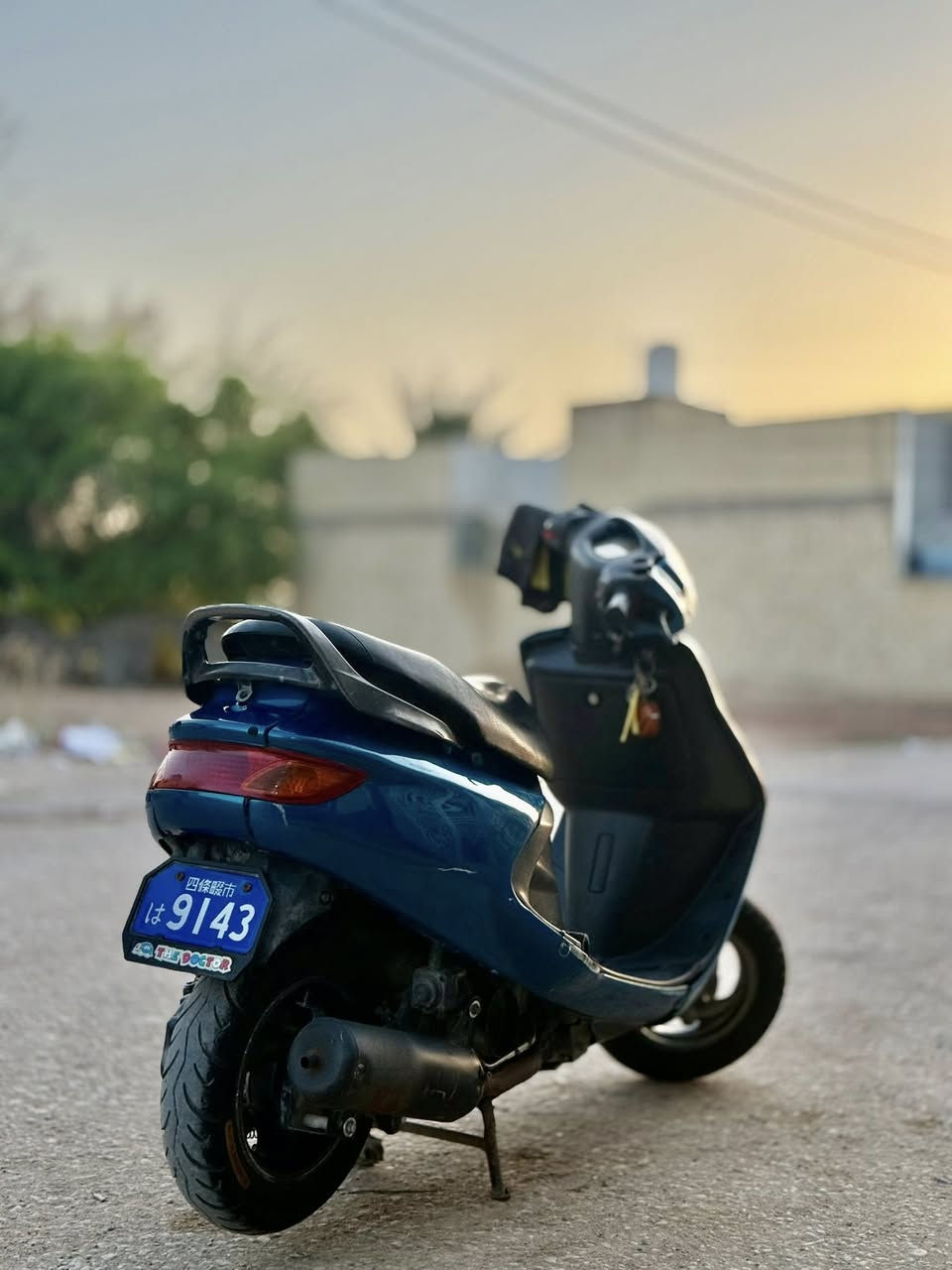 فراشه نثيه للبيع مكان نجف 
نكرت سلف 
مكينه ناعمه 
مال رمبه 
الدراجه ما ماشيه هواي 
بيع مستعجل 
السعر 450 وبيها مجال قليل 
رقم التواصل : ***********
