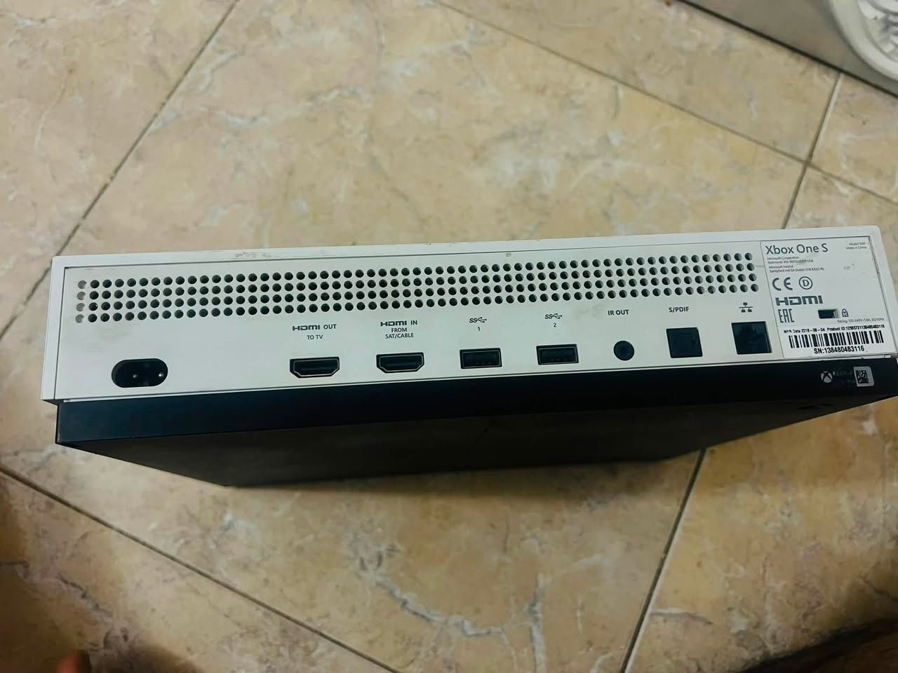 xbox ons s للبيع
اكسبوكس وان اس 
1 تيرا + 2 جوستكات اصلية
+ حساب بي فيفا 22 وهاي الالعاب كدامكم 
واقراص كدامكم كلها نضيفه 
مكاني بغداد
سعر ٢٥٠ وبي مجال 
للاستفسار ***********
