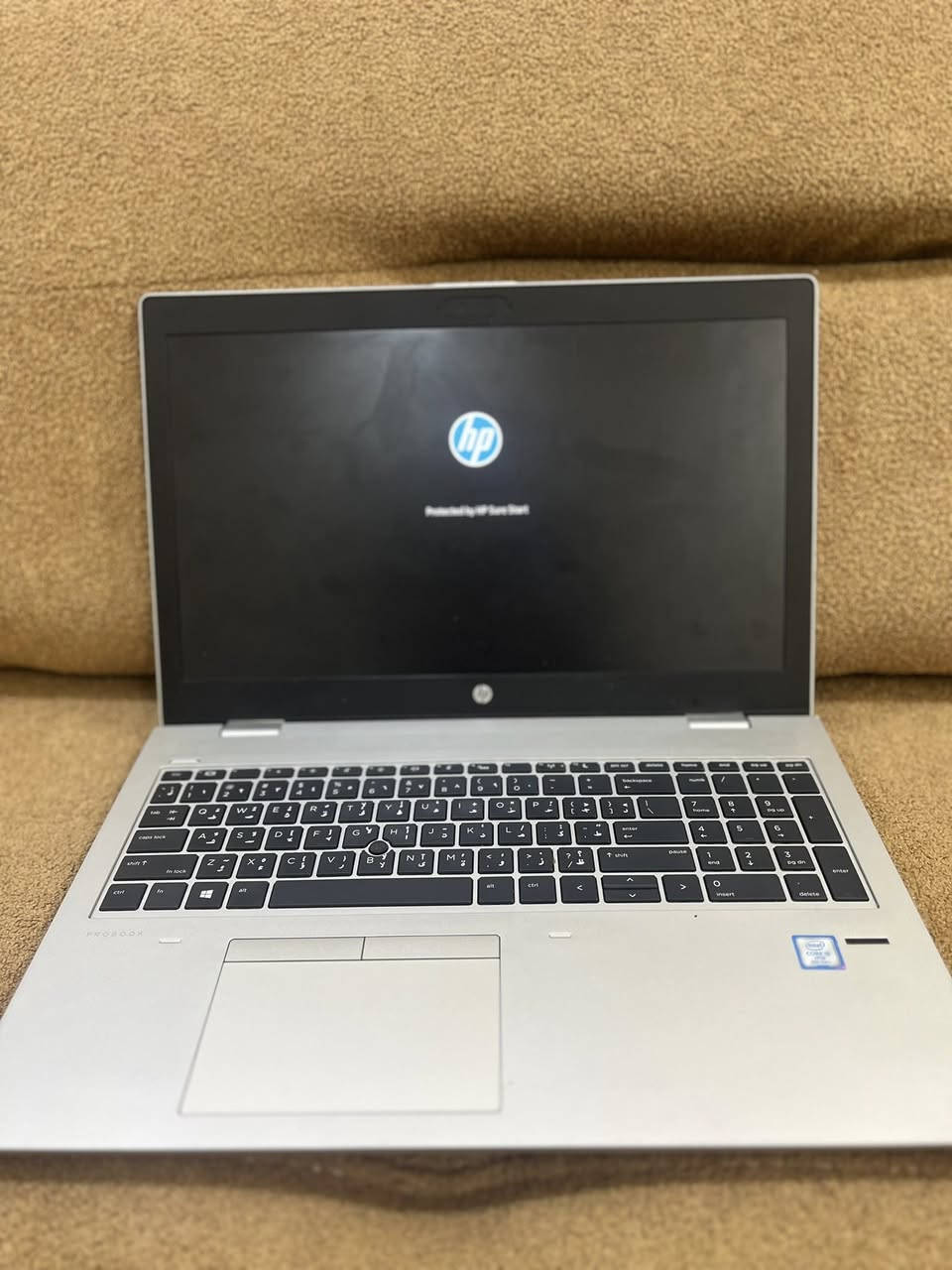 🔹 للبيع لابتوب HP ProBook
🔹 المعالج: Core i5 جيل ثامن (8th Gen)
🔹 الرام: 8GB
🔹 الهارد: 256GB SSD 
🔹 الشاشة نظيفة ووضوح عالي
🔹 الجهاز شغال مابي اي مشكال
🔹 مناسب للدراسة، الأوفيس، التصميم الخفيف، واليوتيوب
🔹 ويندوز منصب وجاهز للاستعمال
مكاني بغداد الغزاليه سعره 250 وبي مجال بسيط


**إذا كنت صاحب هذا الإعلان وتريد حذفه لأي سبب، رجاءا أرسل رسالة إلى الدعم الفني**