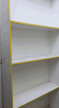 السلام عليكم 
ديكور ام دي اف يرهم اراكيل ويرهم تلفونات ويرهم مستلزمات طبية استعمال قليل اقل ال٣ اشهر للبيع   للاستفسار مراسلة الصفحة او الاتصال ***********
