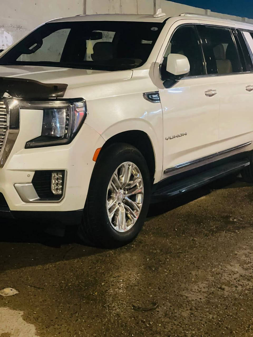 سلام عليكم
☑️ جمسي 2021
☑️وارد امريكي
☑️ حادث جاملغ خلفي  
☑️سياره فول 
☑️سياره حلوة 
☑️سعر سياره 39$
☑️ بيها مجال ***********
☑️مكان سياره بغداد
