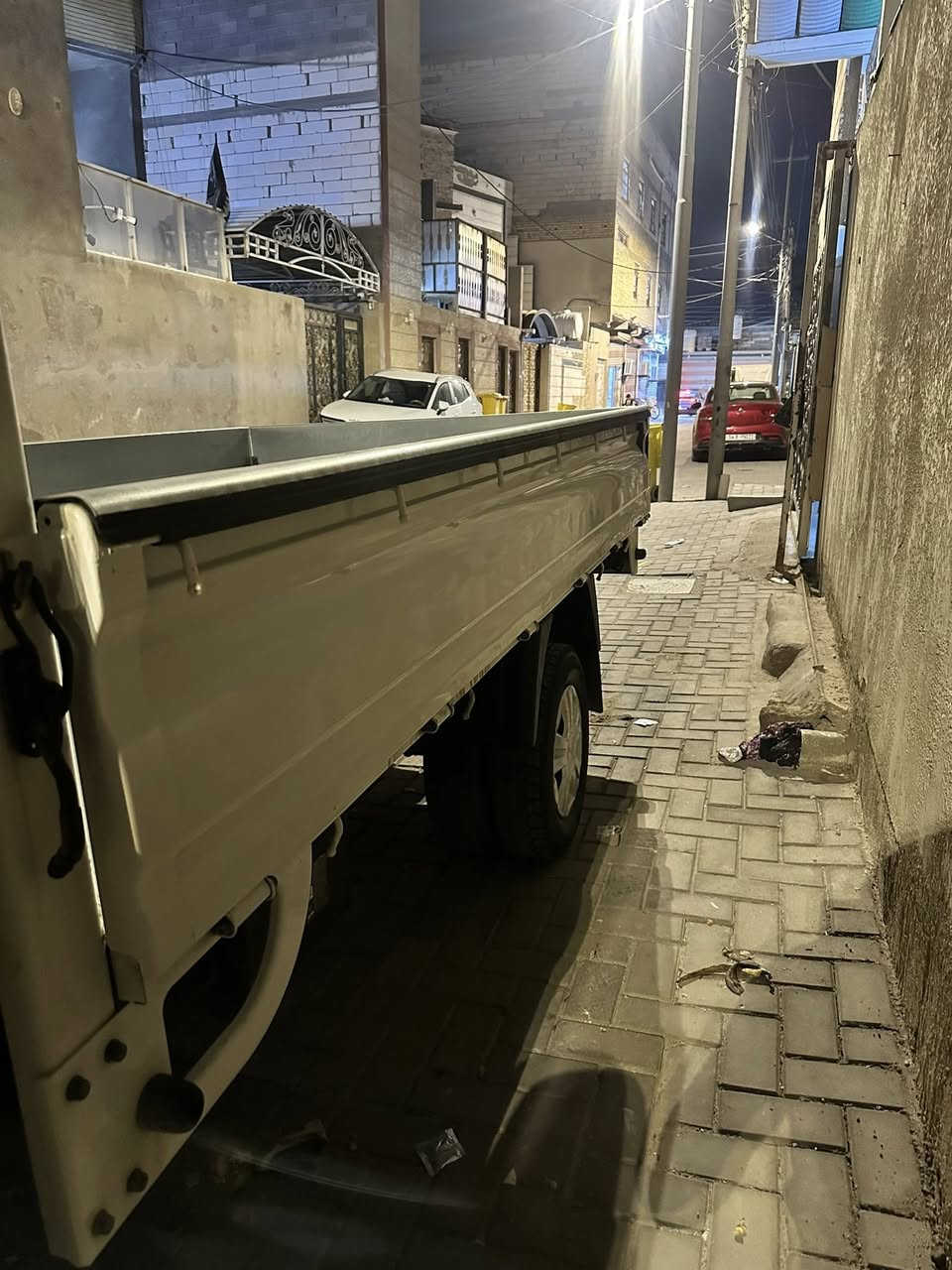 السلام عليكم 
كيا بنكو 2025 
 مكينه 2700 
رقم جديد انكليزي وهزه جديده بصره حره 
ماشيه 15 الف بعدها جديده زيرو بوضع الشركه 
كلها كفاله ماعدها بارد قليل كلش وابد مامبين 
مابيها اي نقص كامله من كل النواحي 
السعر 155 ورقه 
العنوان البصره 
***********
