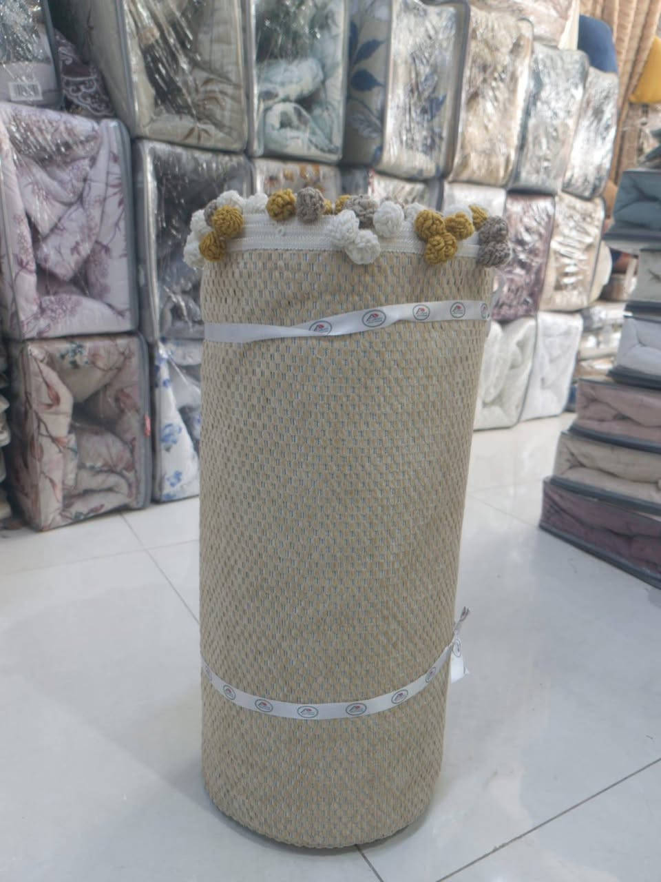 🌺🌺 معرض القمر🌕 للسجاد والموكيت 

        🌹🌹تحية طيبة زبائنا الكرام 🌹
                   ❄️   جديد ❄️☃️ صيف2026

 🌺🌺 معرض القمر🌕 للسجاد والموكيت 

        🌹🌹تحية طيبة زبائنا الكرام 🌹
     
                ❄️   جديد ❄️☃️ صيف2026
مفرش تخم امتار بوهيمي

ثباتي مانع تزخلق الضهر حبيبات بلاستك

تفصال حسب القياس

سعر المتر (5) الف
يوجد🚕 خدمة 🚕 توصيل  شارع العام قرب  عمارة الجاروش

يوجد توصيل كل محفظات العراق


**إذا كنت صاحب هذا الإعلان وتريد حذفه لأي سبب، رجاءا أرسل رسالة إلى الدعم الفني**