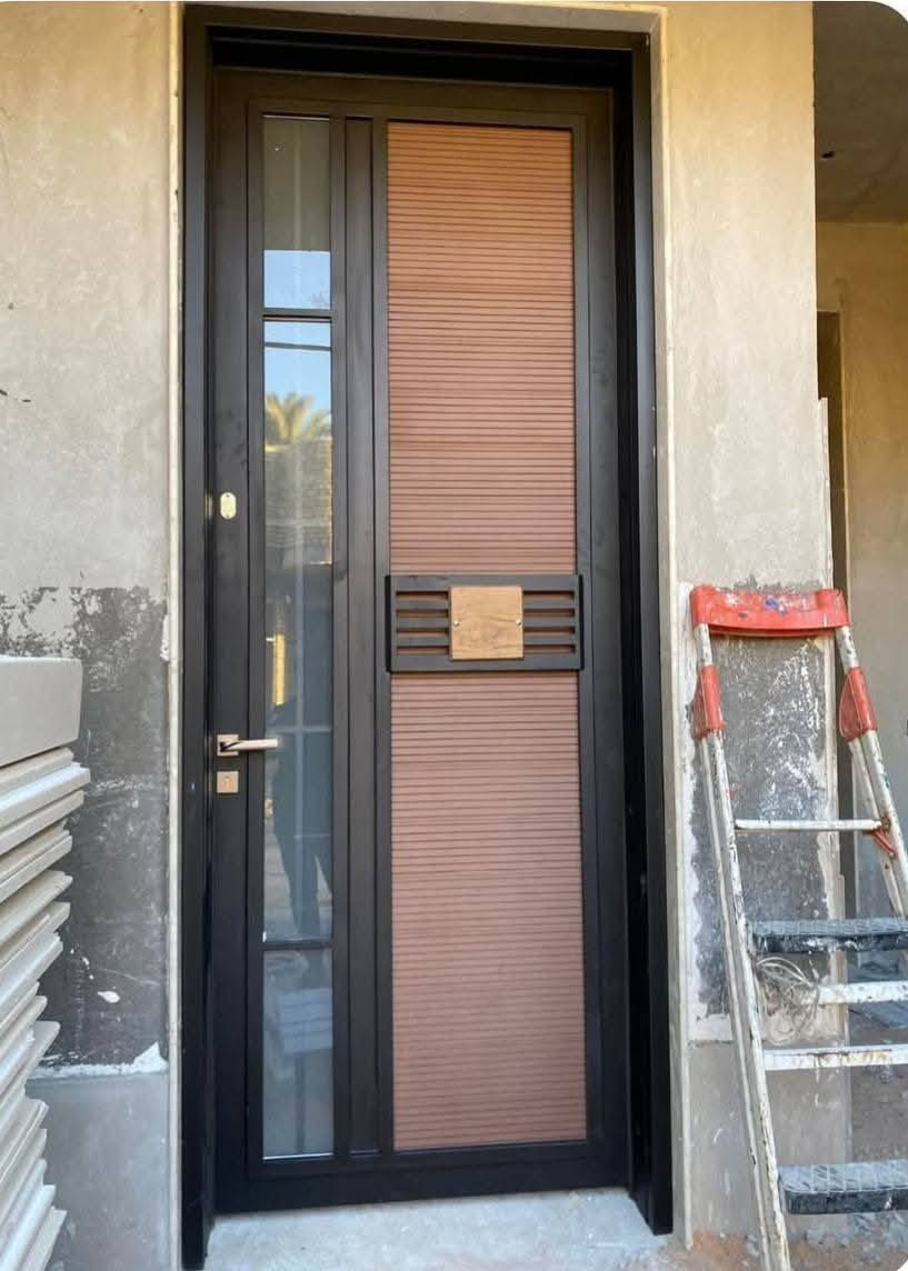 حدادة الأصدقاء لعمل أبواب وشبابيك ومحجرات وسقائف جميع انواع الحدادة اسعار مناسبه للإستفسار الاتصال على الرقم *********** او مراسلة الصفحه
