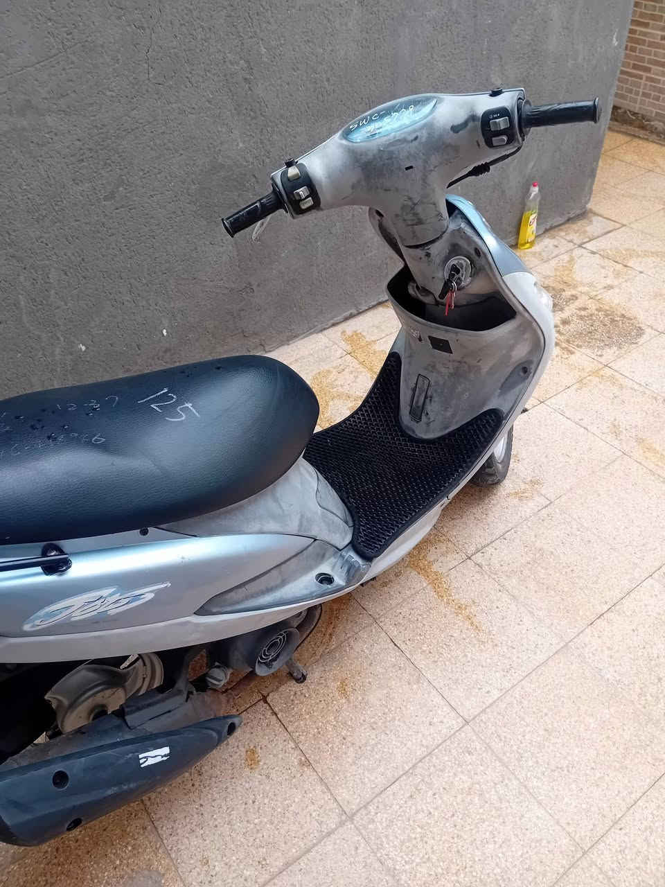 سلام عليكم ماكس منغولي حاويه للبيع كفاله عامه  السعر خاص مكاني السماوه
***********
